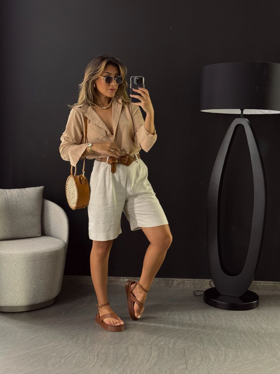 CAMISA LISA COM BOLSO NUDE - 0049810049 - CAROLLA FERRARO