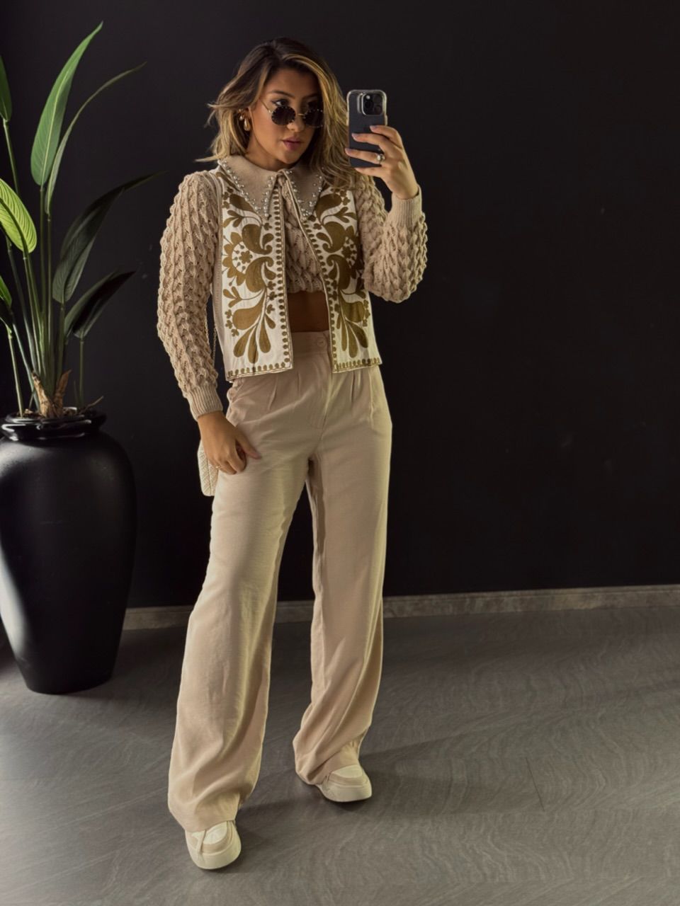 SUÉTER GOLA STRASS NUDE