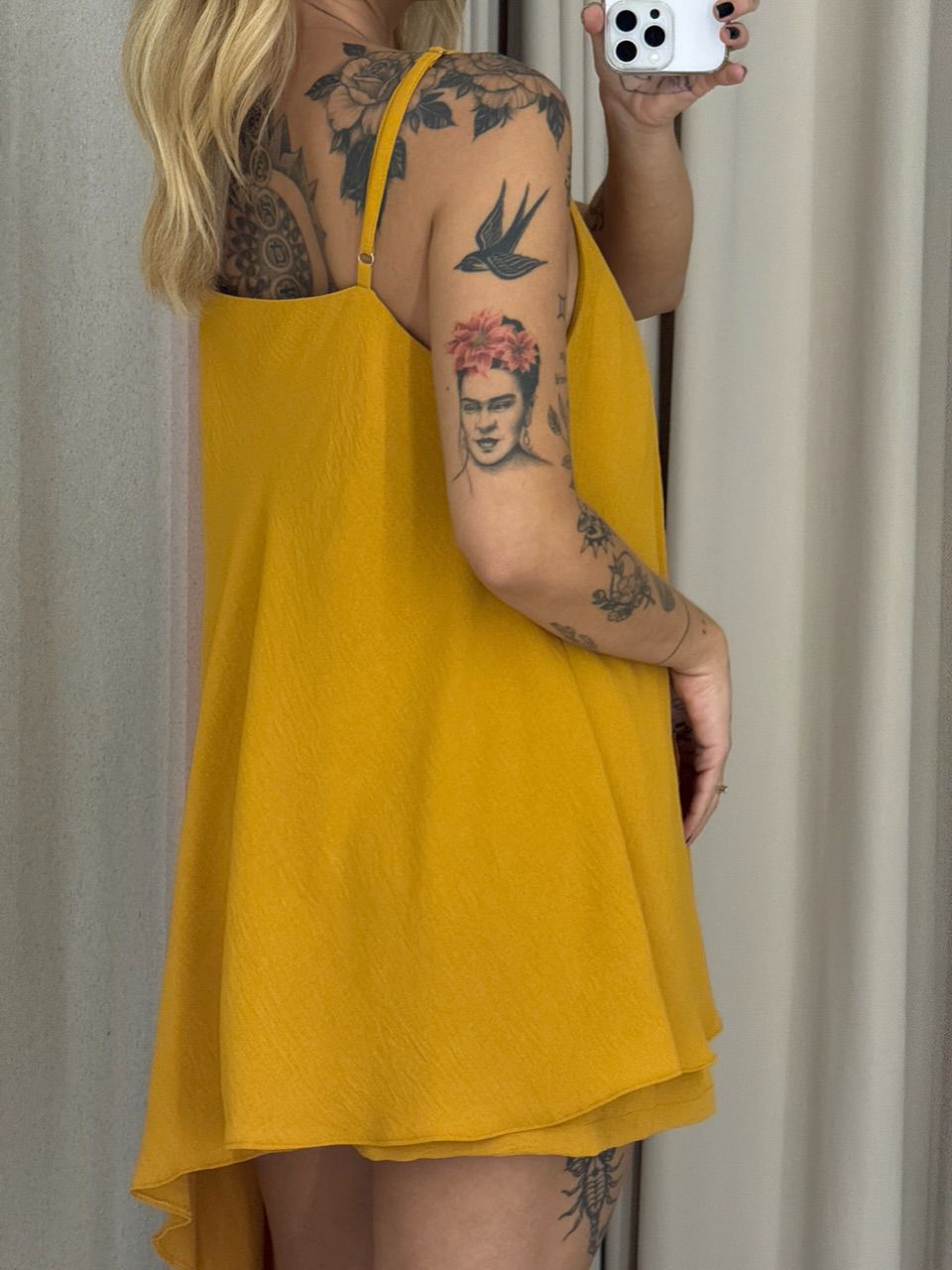 BLUSA ELOA CF ASSIMÉTRICA mostarda