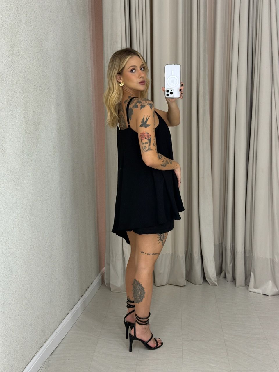 BLUSA ELOA CF ASSIMÉTRICA Preta