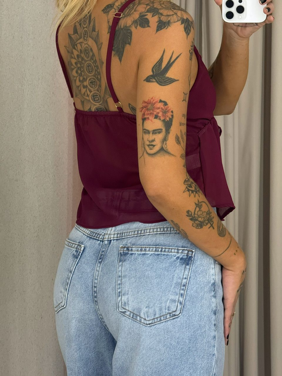 BLUSA MARIA EDUARDA ALÇA VINHO