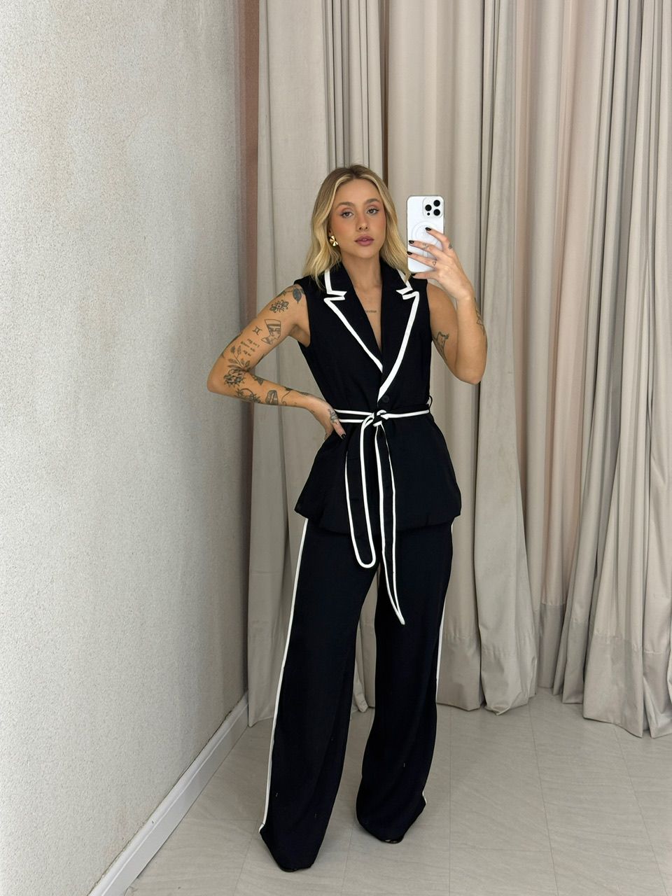CONJUNTO JÚLIA CALÇA PRETO - 0062370032 - CAROLLA FERRARO