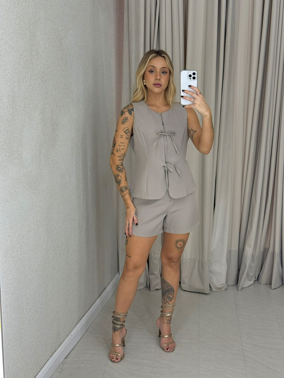 CONJUNTO LUARA SHORT CAQUI - 0062310096 - CAROLLA FERRARO