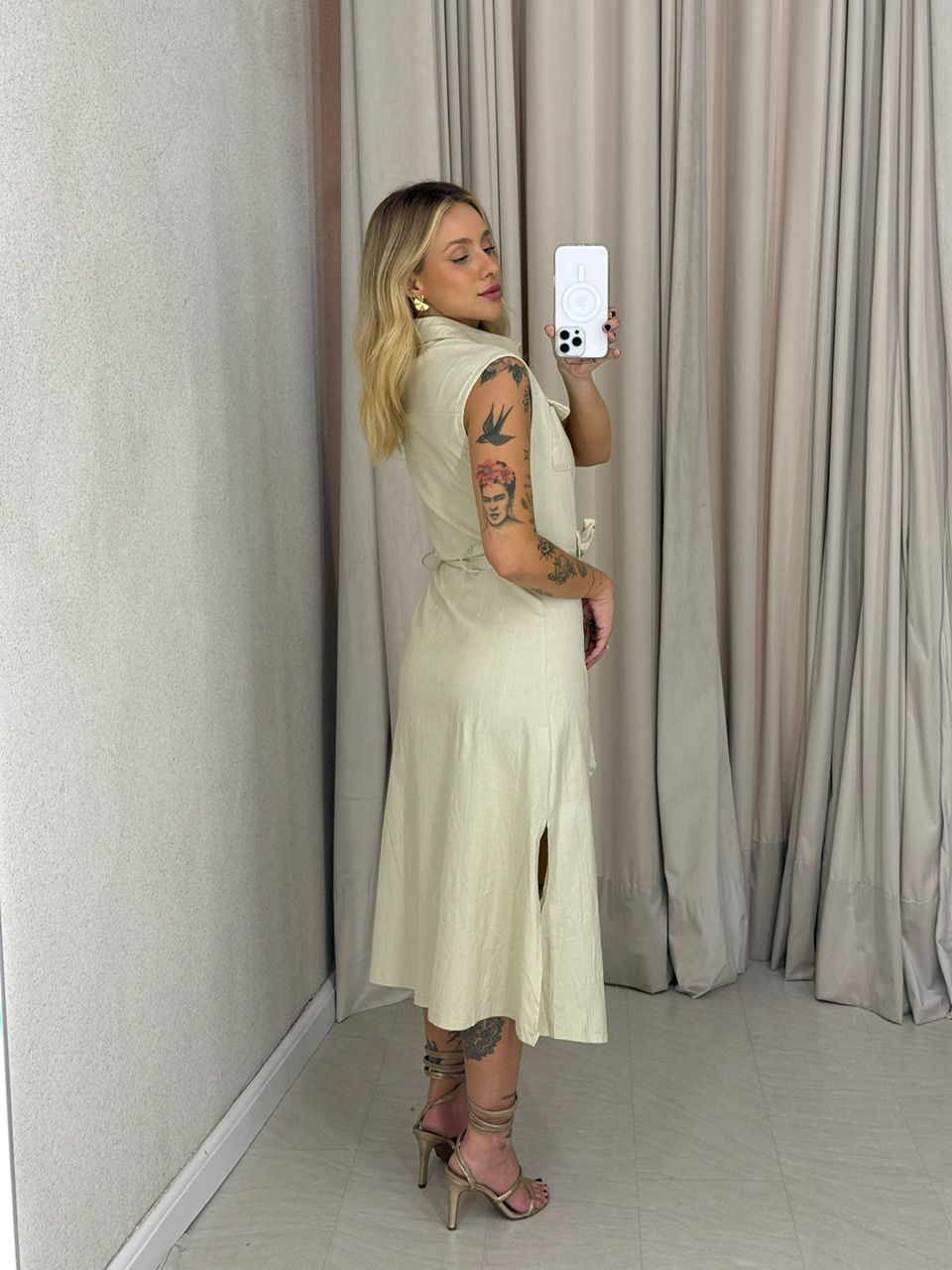 VESTIDO THAMIRES BOTÕES MARFIM
