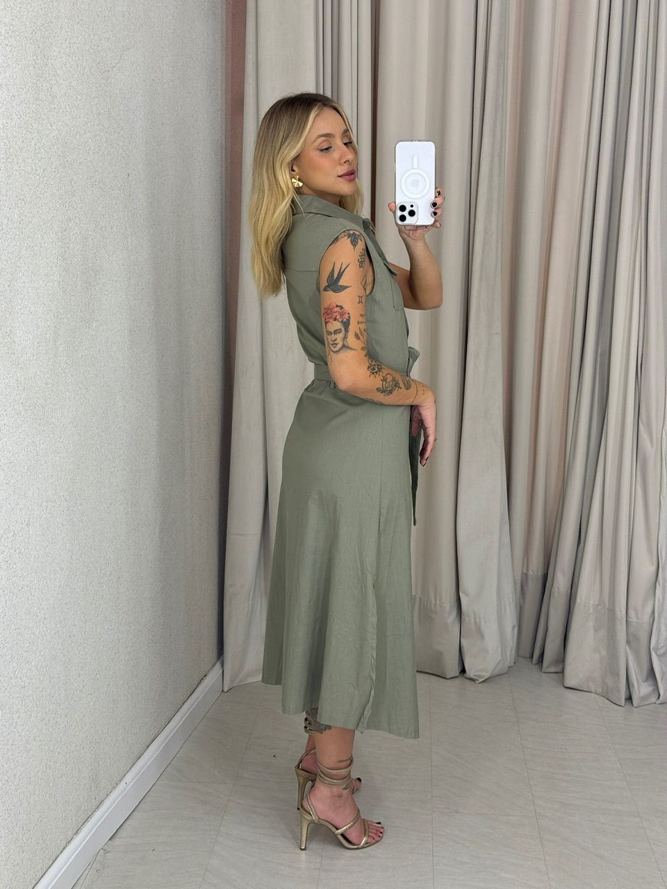 VESTIDO THAMIRES BOTÕES OLIVA
