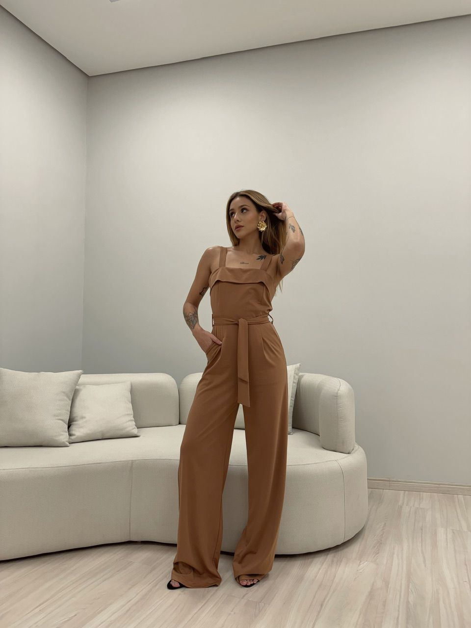 MACACÃO VIRGÍNIA ALÇA NUDE