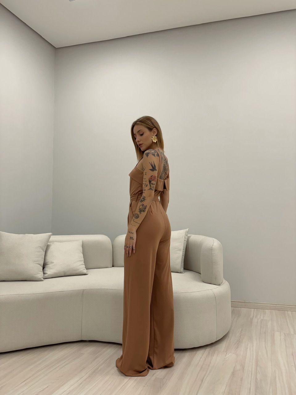 MACACÃO VIRGÍNIA ALÇA NUDE