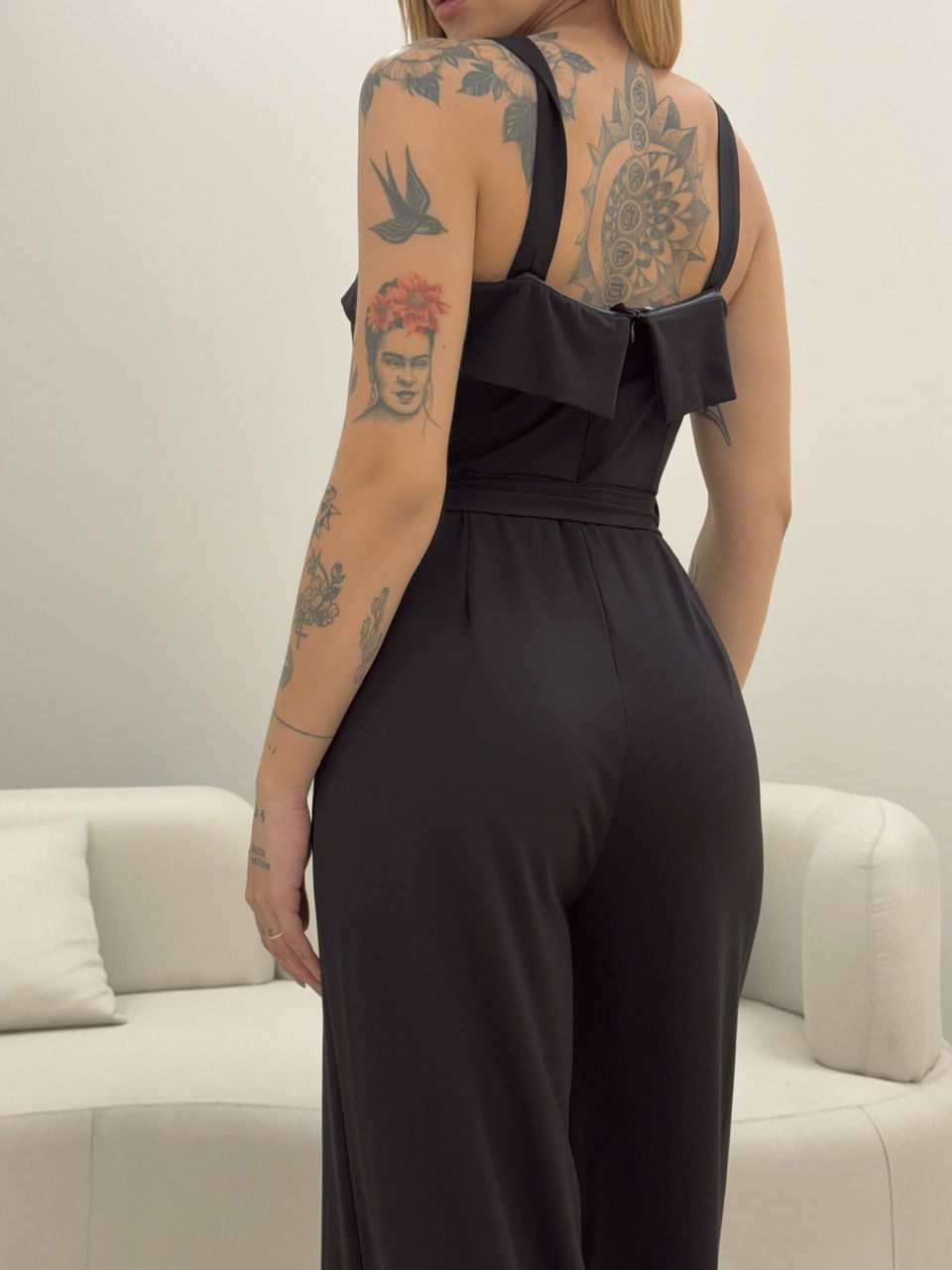 MACACÃO VIRGÍNIA ALÇA PRETO