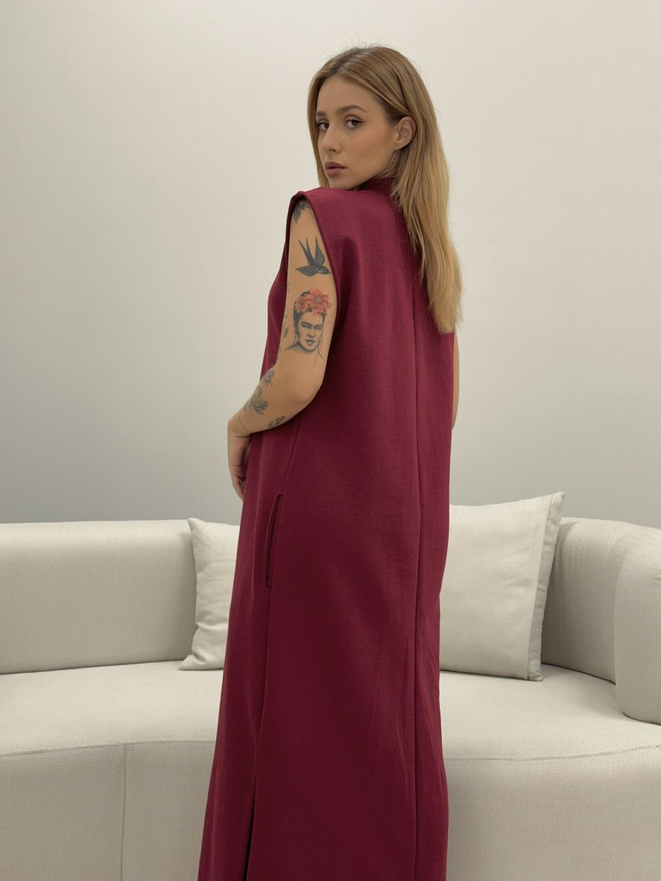 VESTIDO MOLETINHO CAVADO CHERRY RED