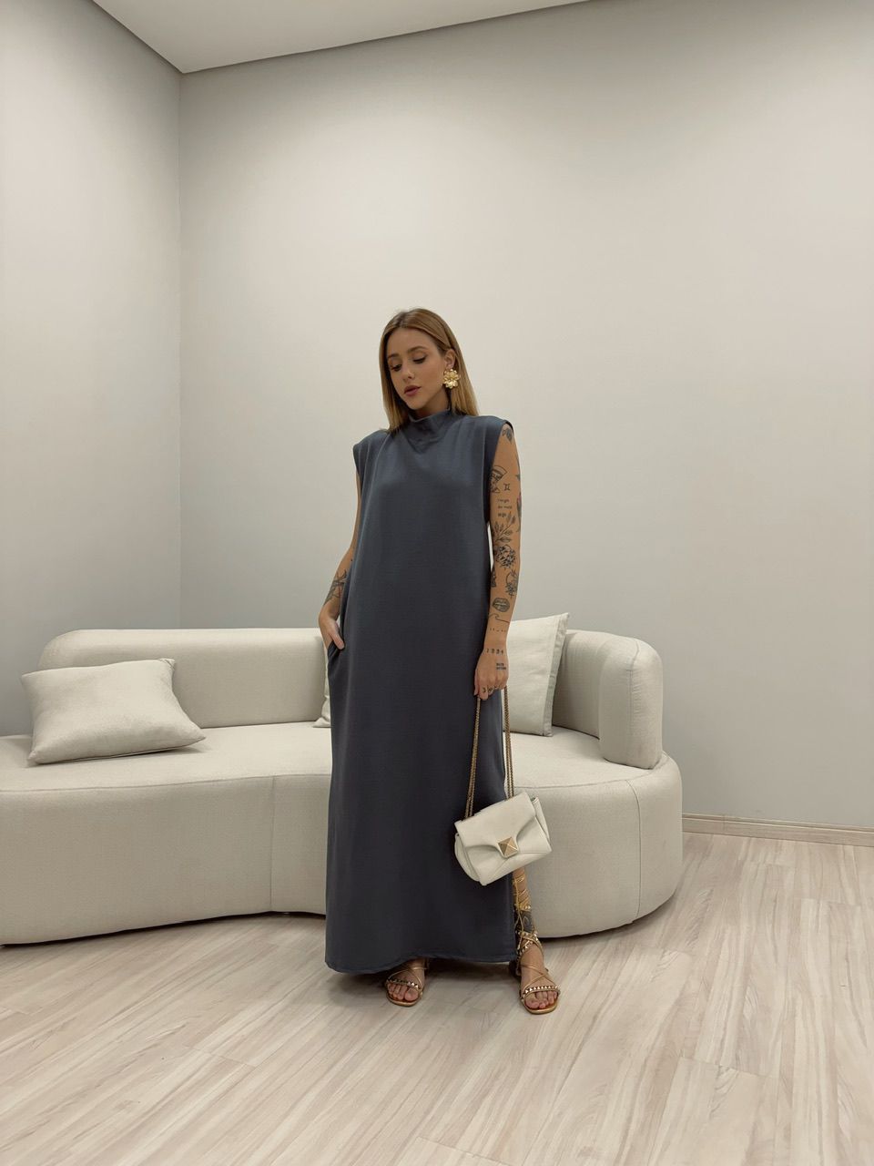 VESTIDO MOLETINHO CAVADO CINZA