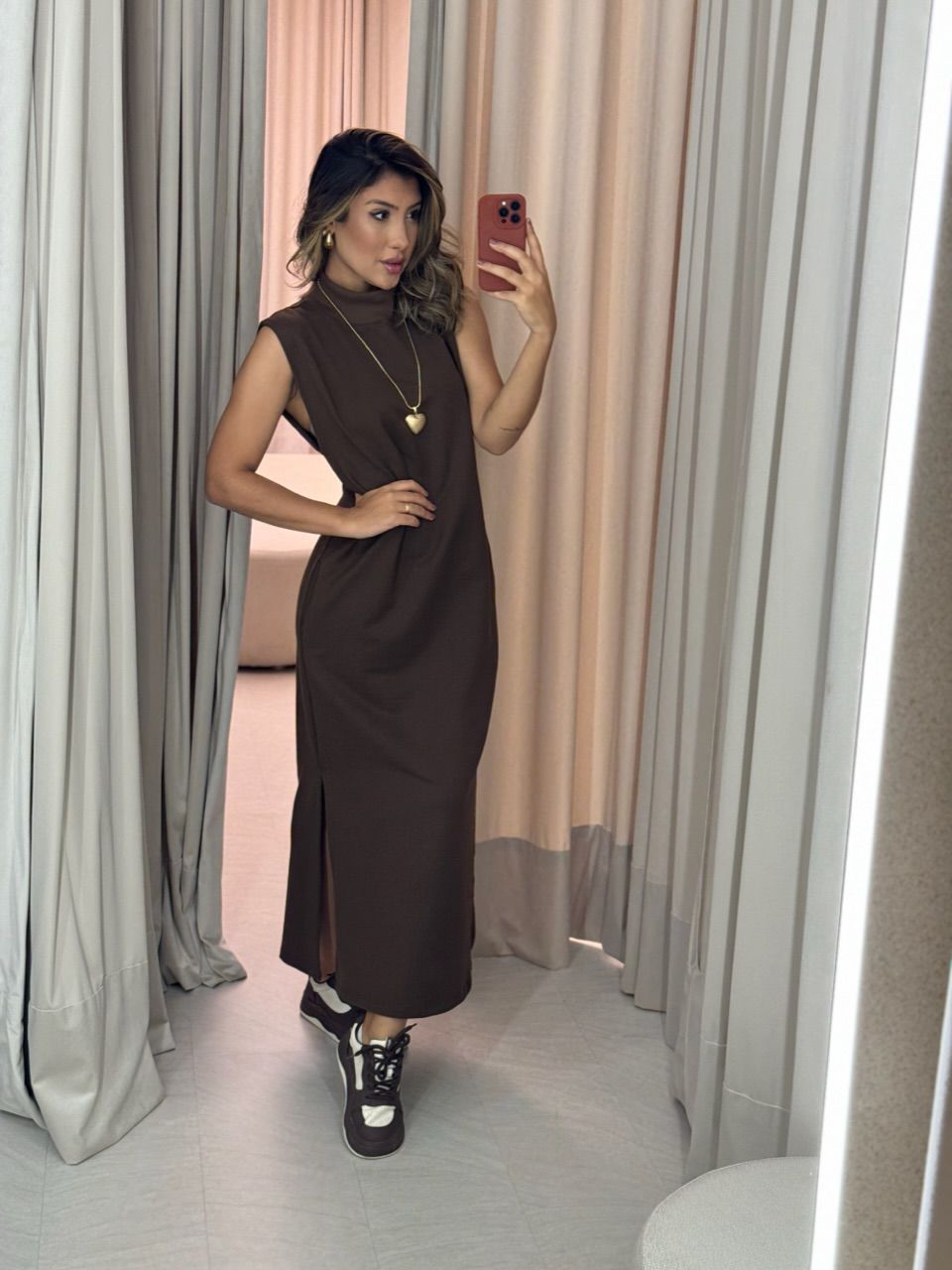 VESTIDO MOLETINHO CAVADO MARROM