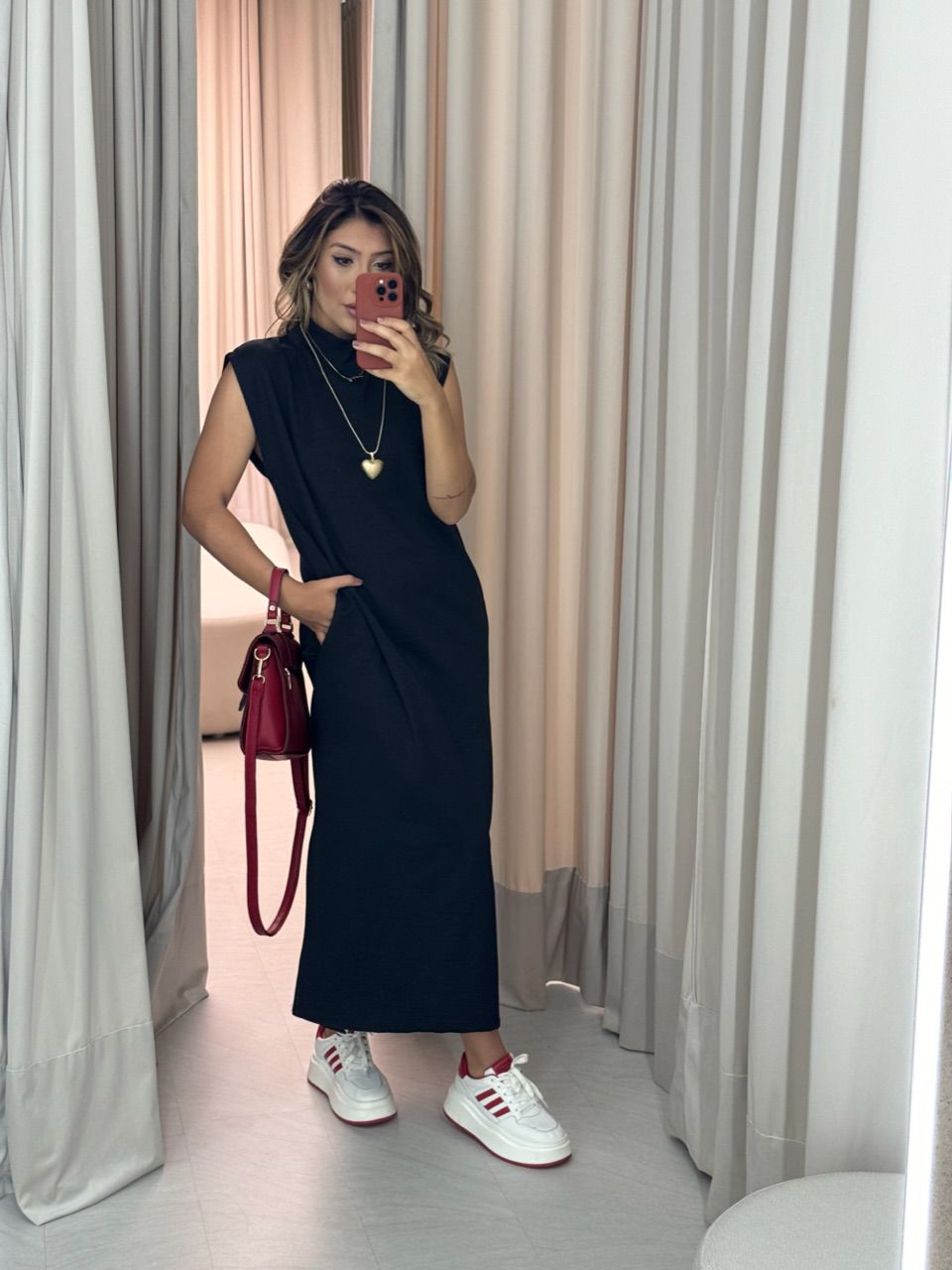 VESTIDO MOLETINHO CAVADO PRETO