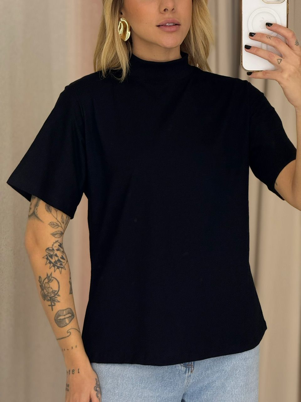 BLUSA AGNES GOLA PRETA