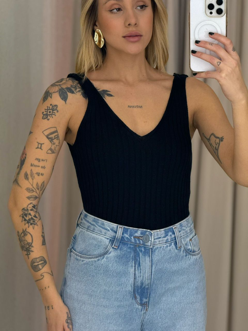 BLUSA ANAHI ALÇA TRICOT PRETA