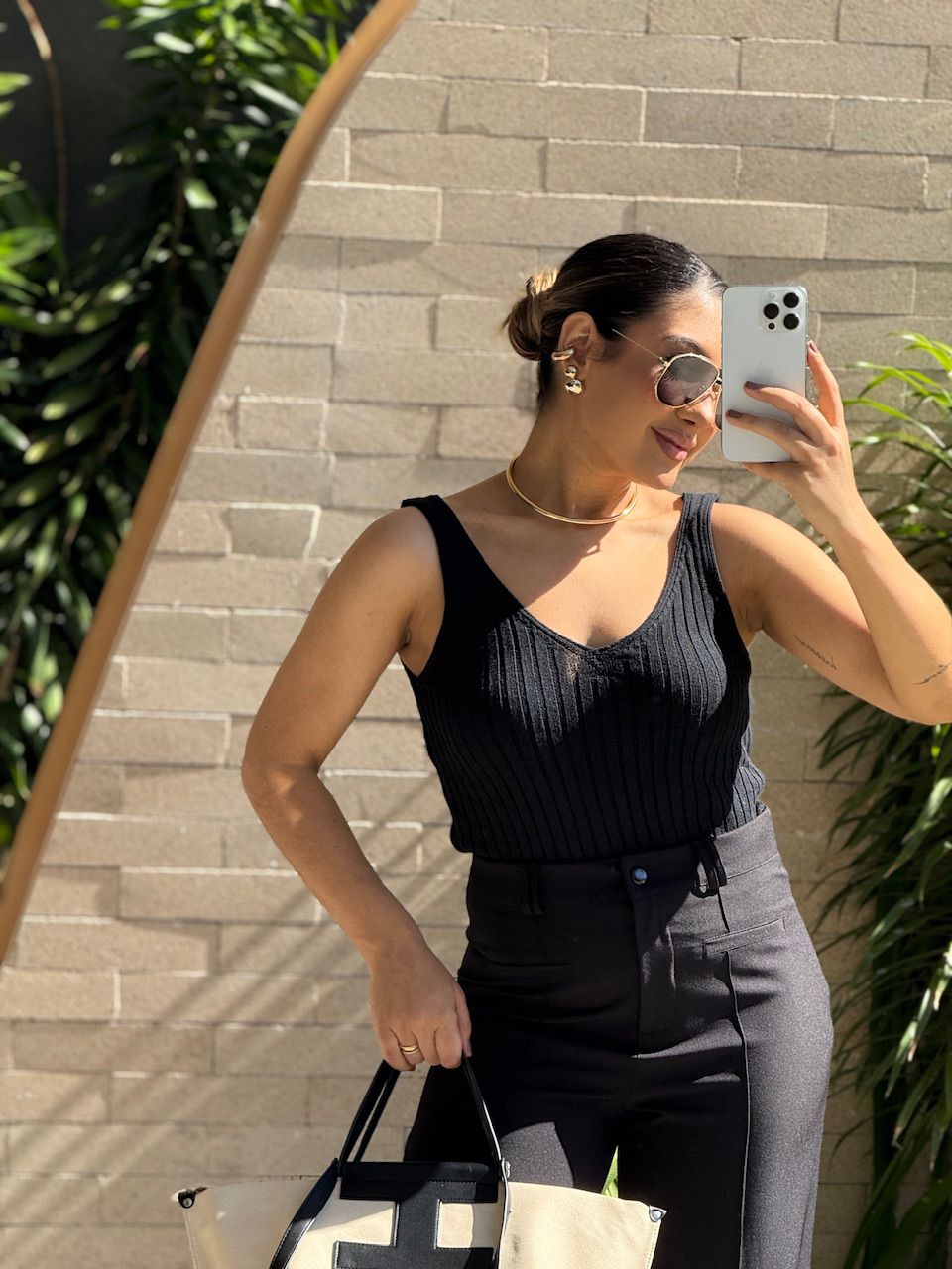 BLUSA ANAHI ALÇA TRICOT PRETA - 0066020033 - CAROLLA FERRARO