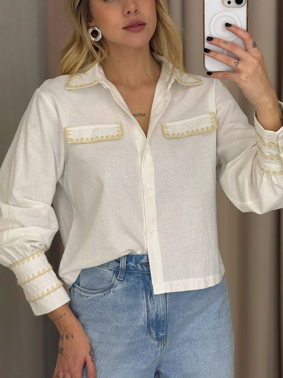 CAMISA ARIANE DETALHE OFF