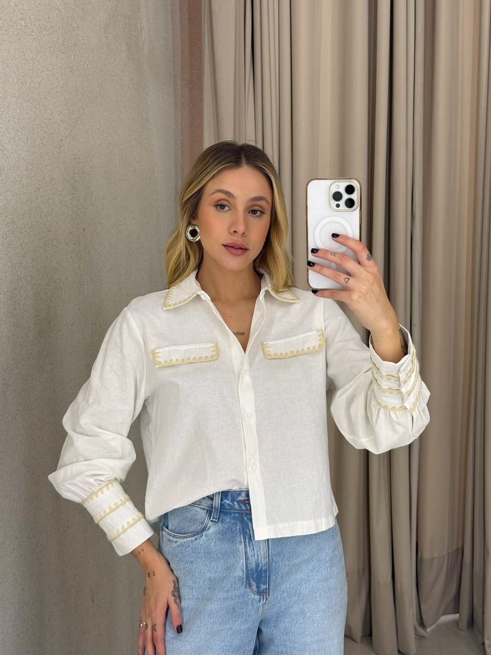 CAMISA ARIANE DETALHE OFF