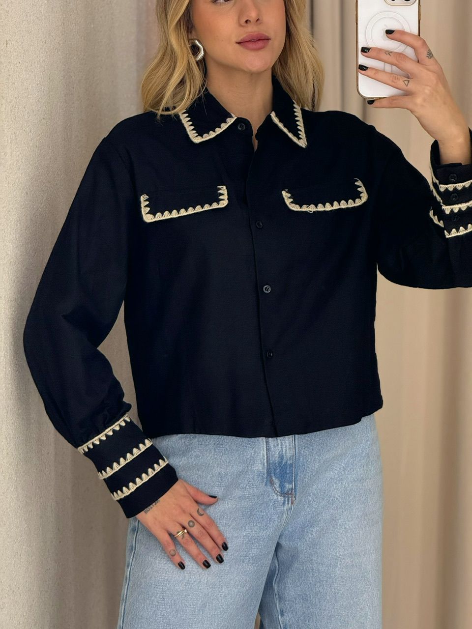 CAMISA ARIANE DETALHE PRETA