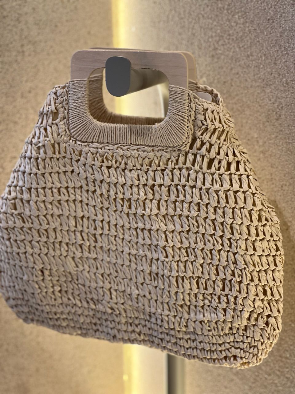 BOLSA TRANÇADA DE PALHA CRU