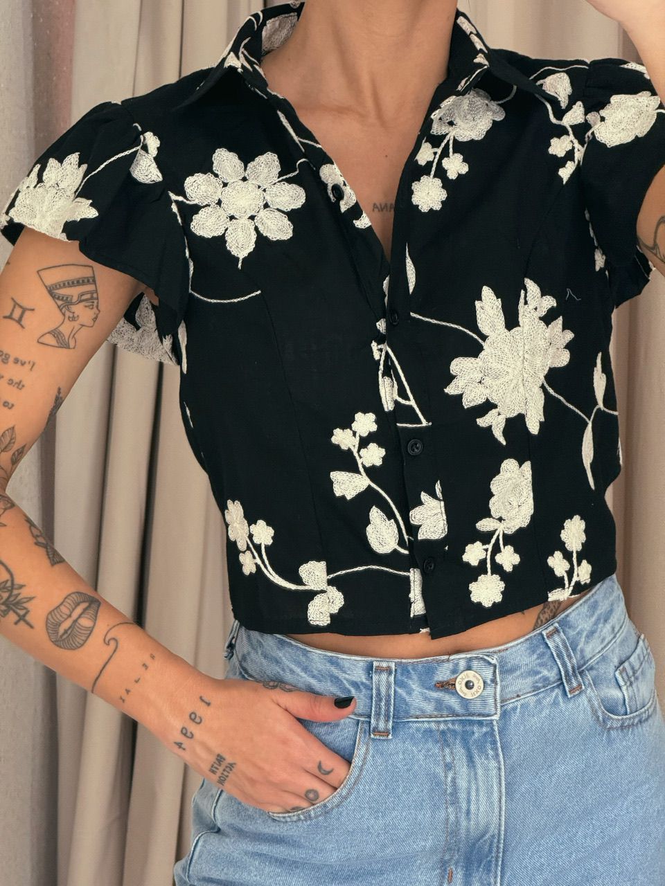 CAMISA CATARINA MANGA CURTA PRETA