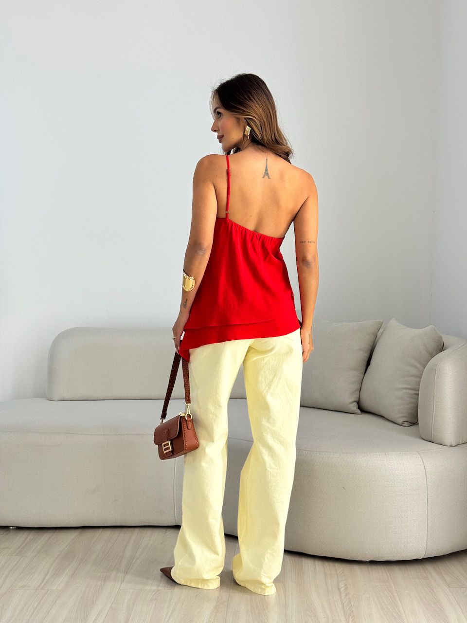 BLUSA MAISA ASSIMÉTRICA VERMELHA