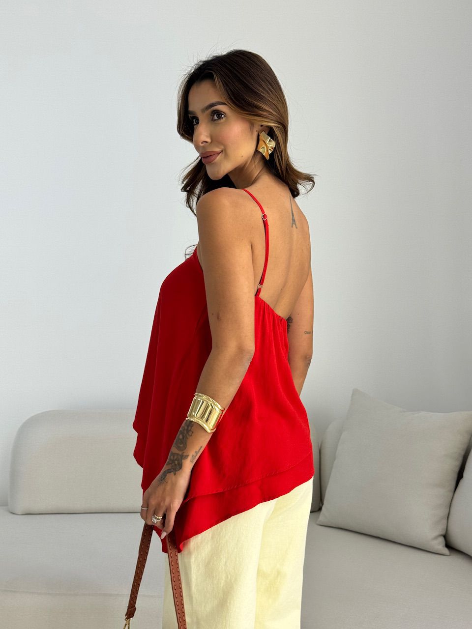 BLUSA MAISA ASSIMÉTRICA VERMELHA