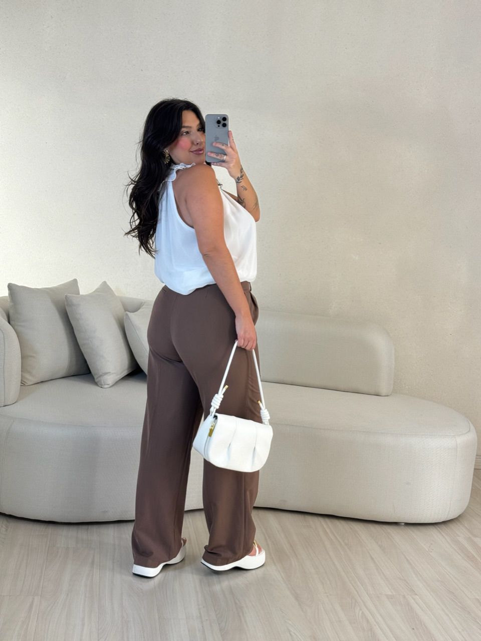 BLUSA ROBERTA GOLA BABADO OFF