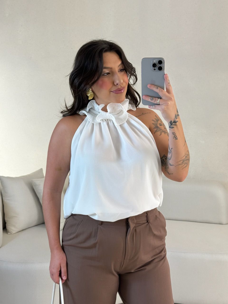 BLUSA ROBERTA GOLA BABADO OFF