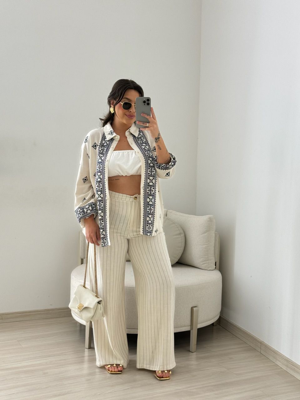 CALÇA NAYARA LINHO CRU/PRETA