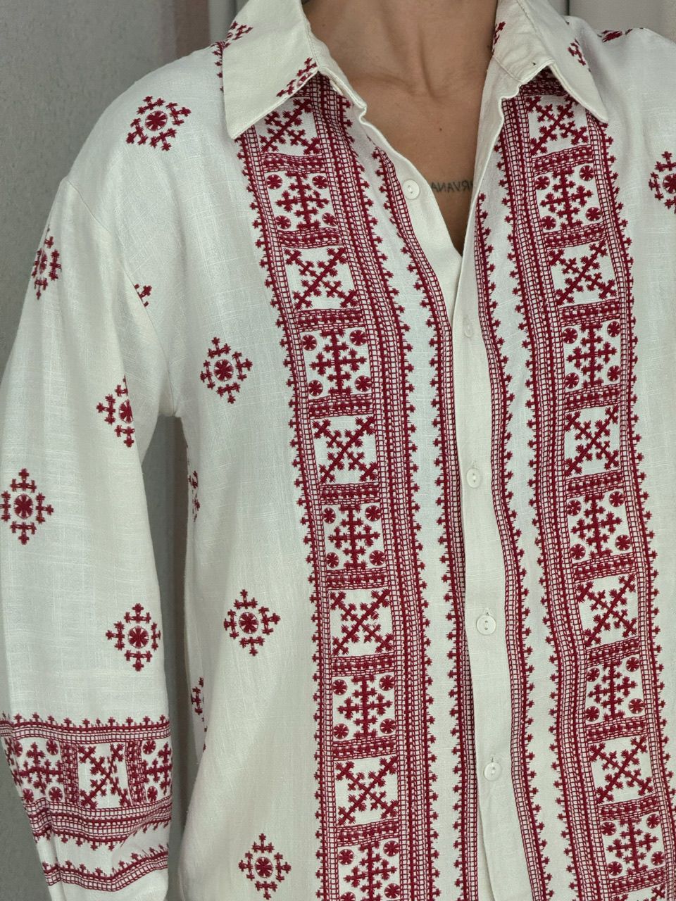 CAMISA ÉTNICA LINHO vermelha