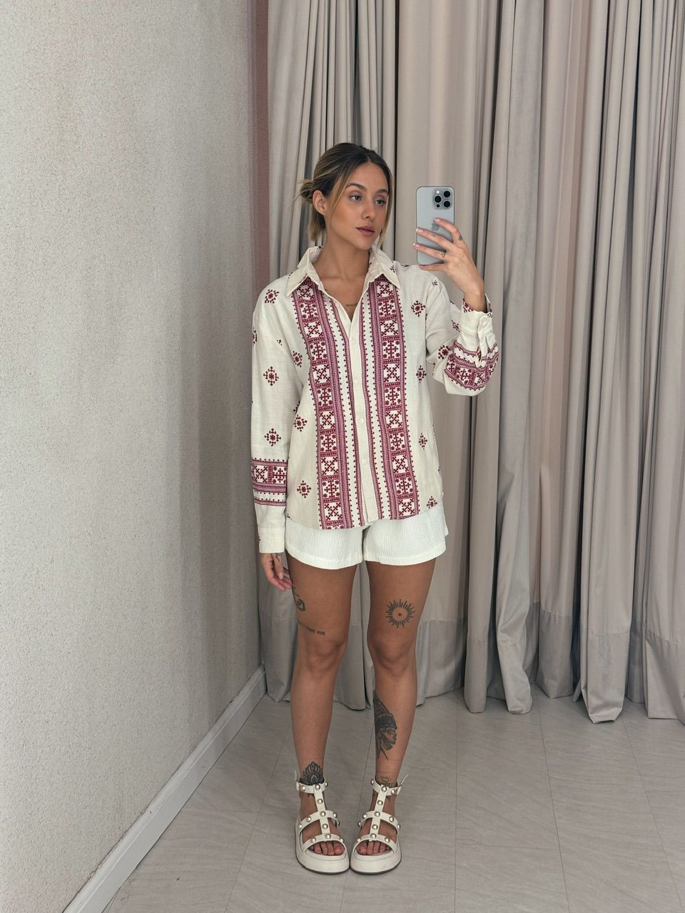 CAMISA ÉTNICA LINHO vermelha