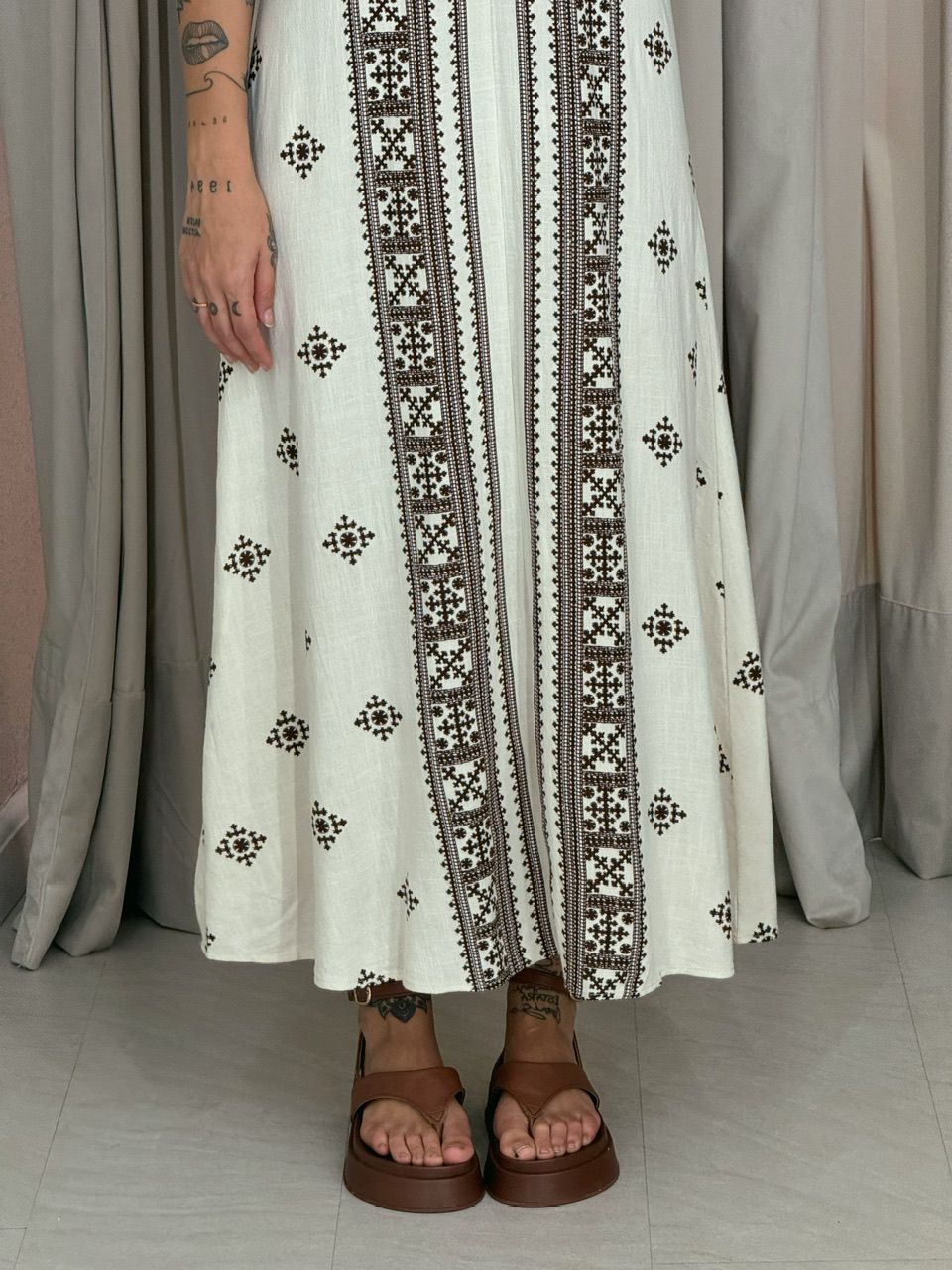 VESTIDO KARLA LINHO ÉTNICO MARROM