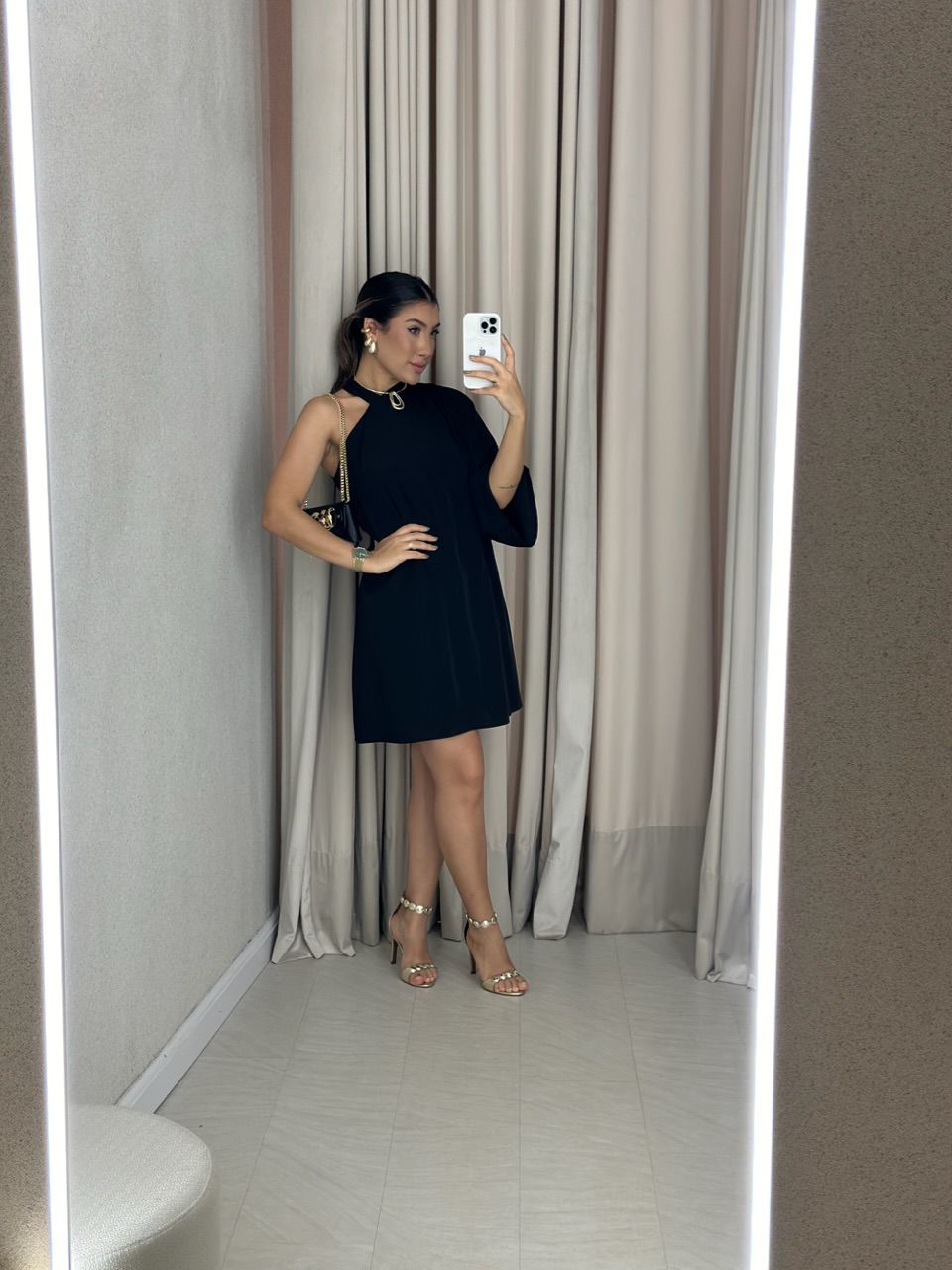 VESTIDO SANDY CURTO PRETO
