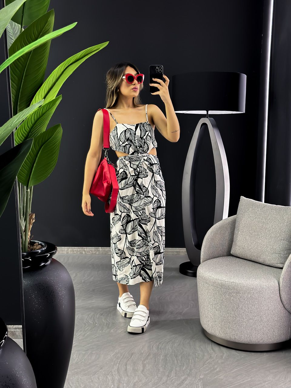 VESTIDO FOLHAS MIDI PRETO