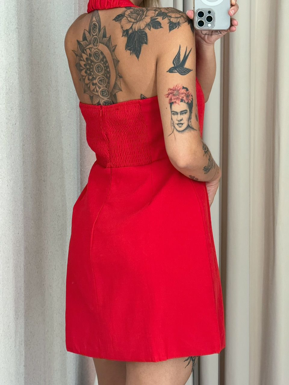 VESTIDO DAMARES FRENTE ÚNICA VERMELHO