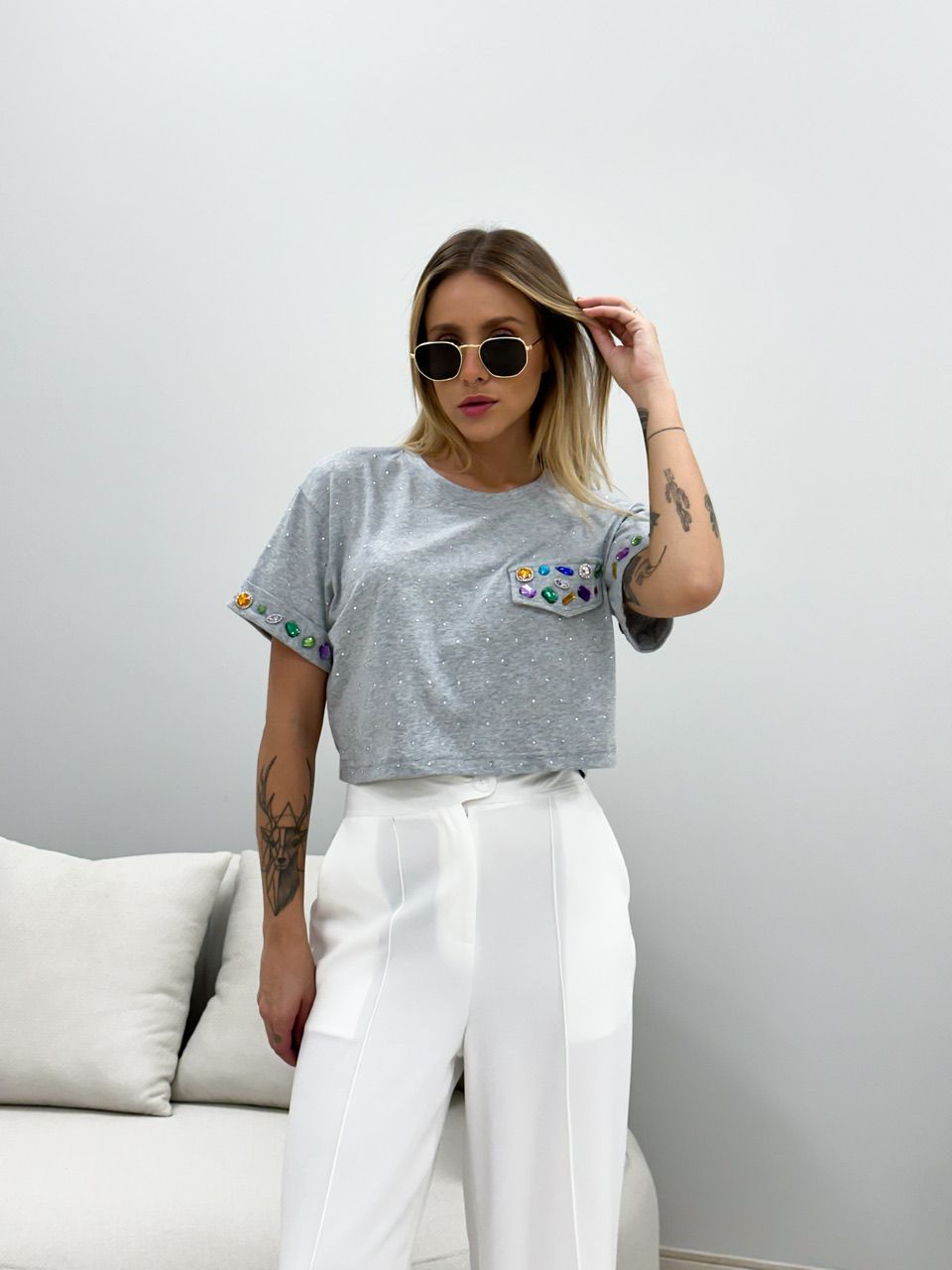 BLUSA ANGEL PEDRARIA CINZA