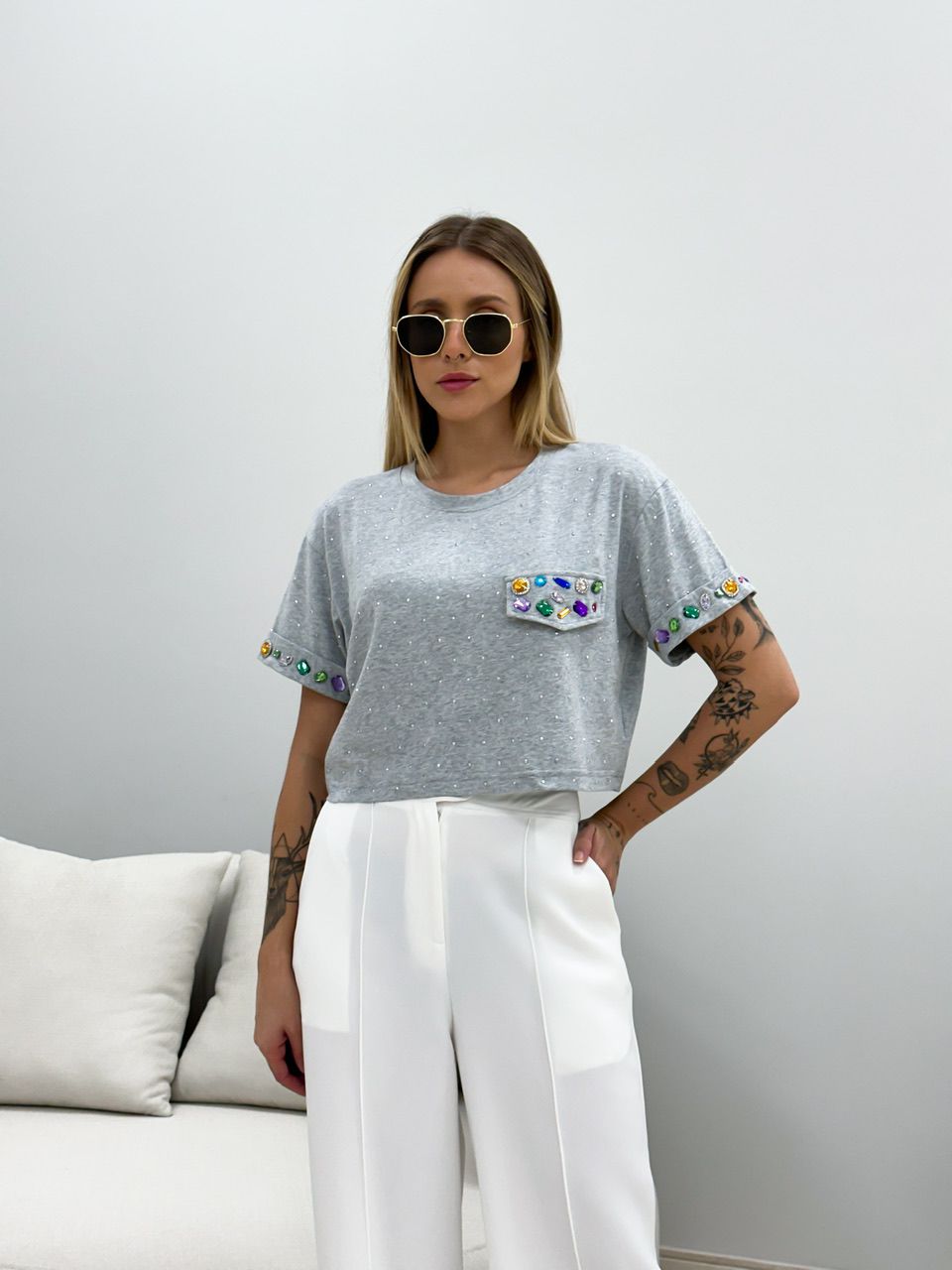 BLUSA ANGEL PEDRARIA CINZA - 0048890091 - CAROLLA FERRARO