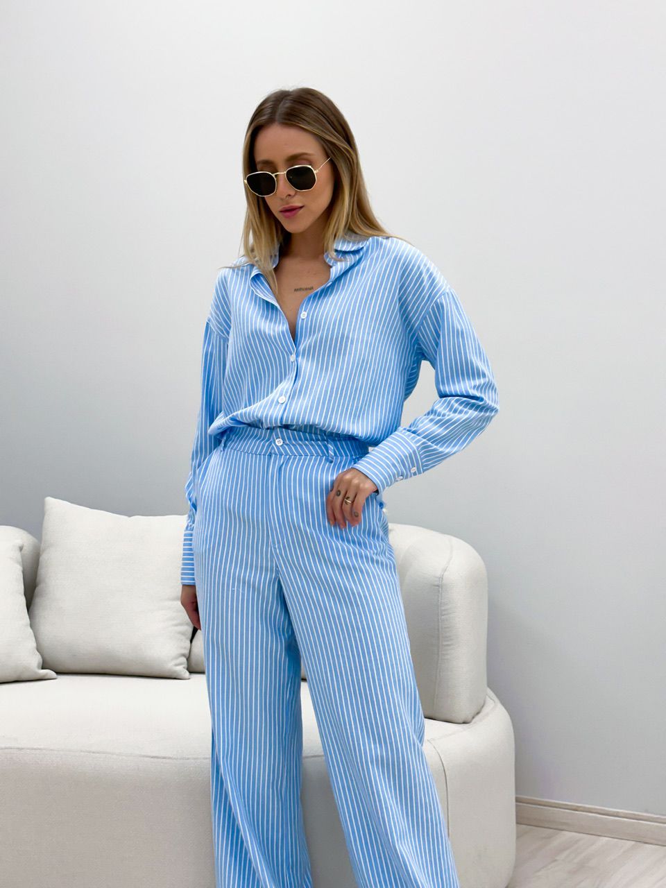 CONJUNTO JÉSSICA LISTRADO AZUL CLARO