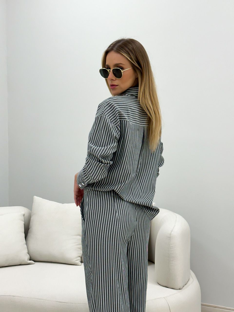 CONJUNTO JÉSSICA LISTRADO PRETO