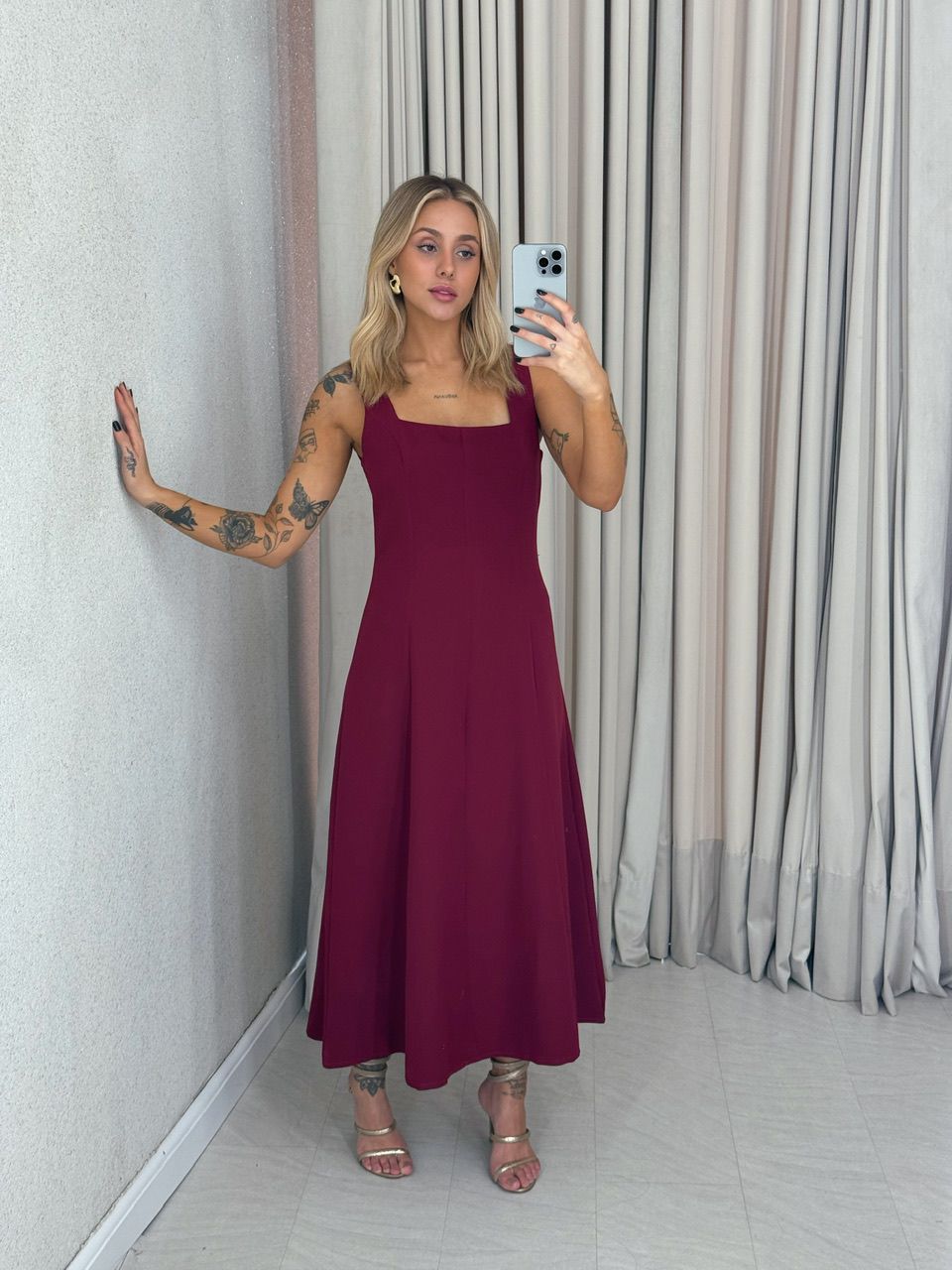 VESTIDO CAROLINE MIDI CHERRY RED