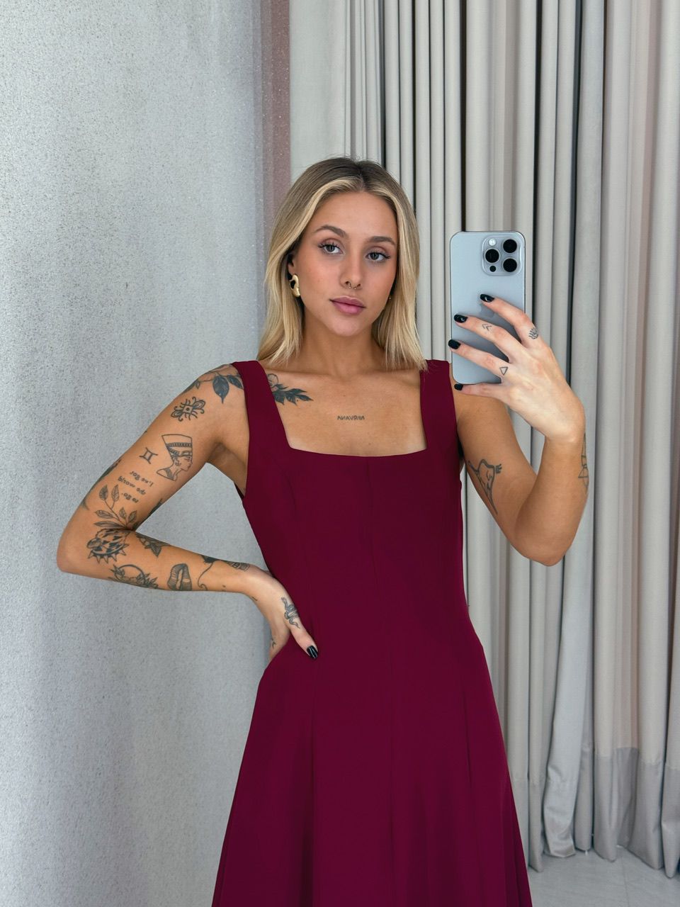 VESTIDO CAROLINE MIDI CHERRY RED