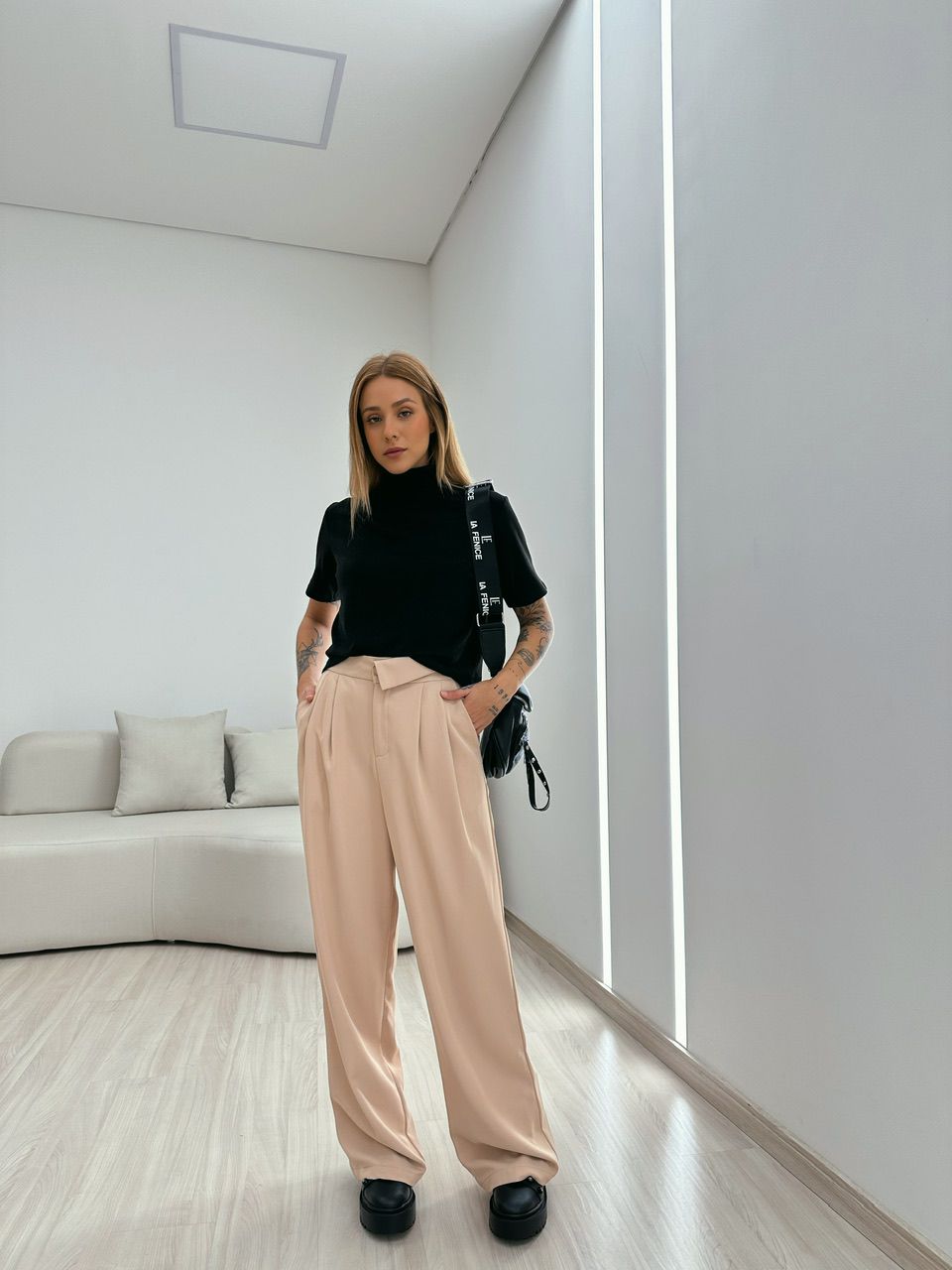 BLUSA LÍVIA CANELADA PRETO