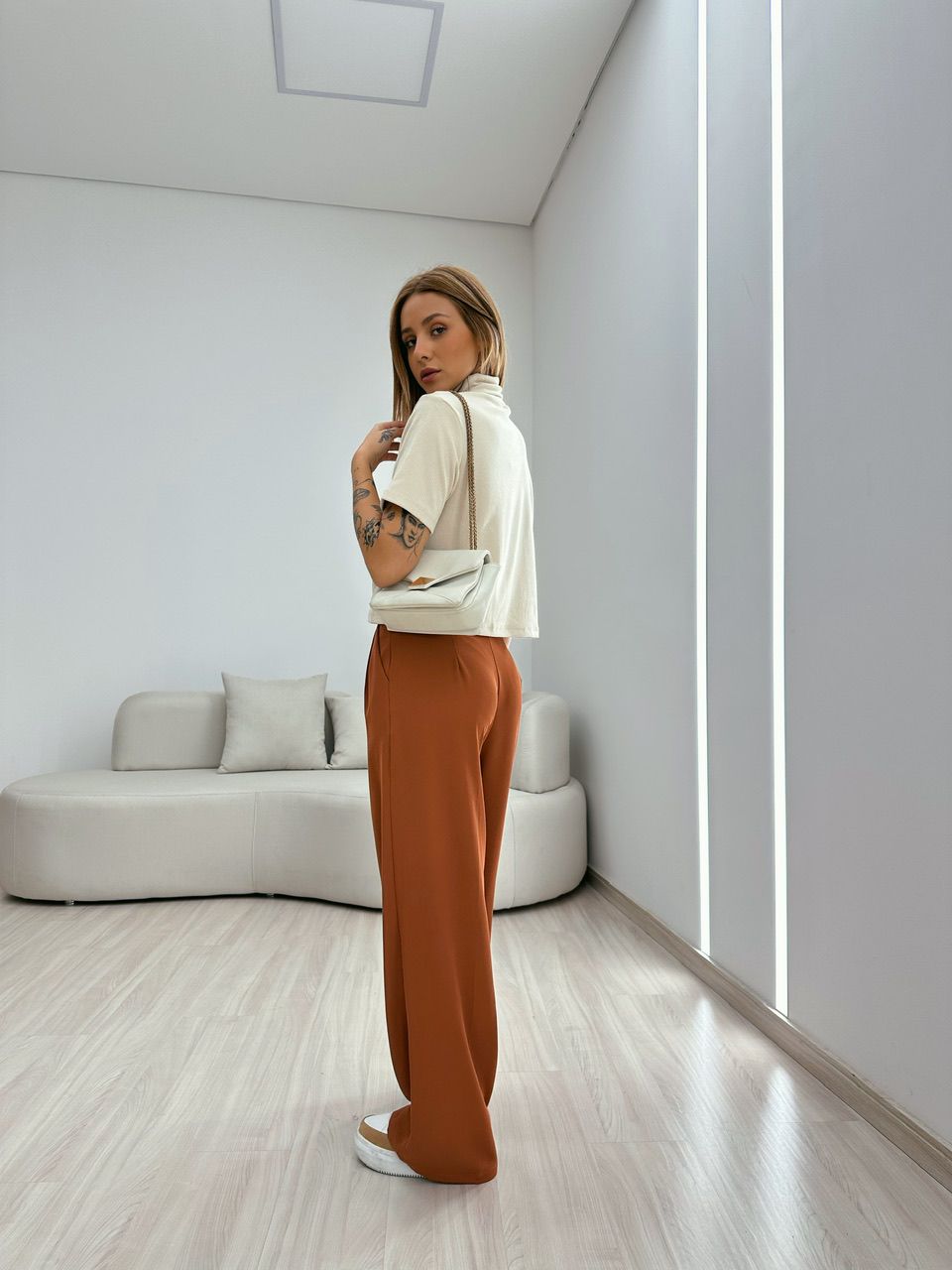 CALÇA ELISA PANTALONA TERRA 