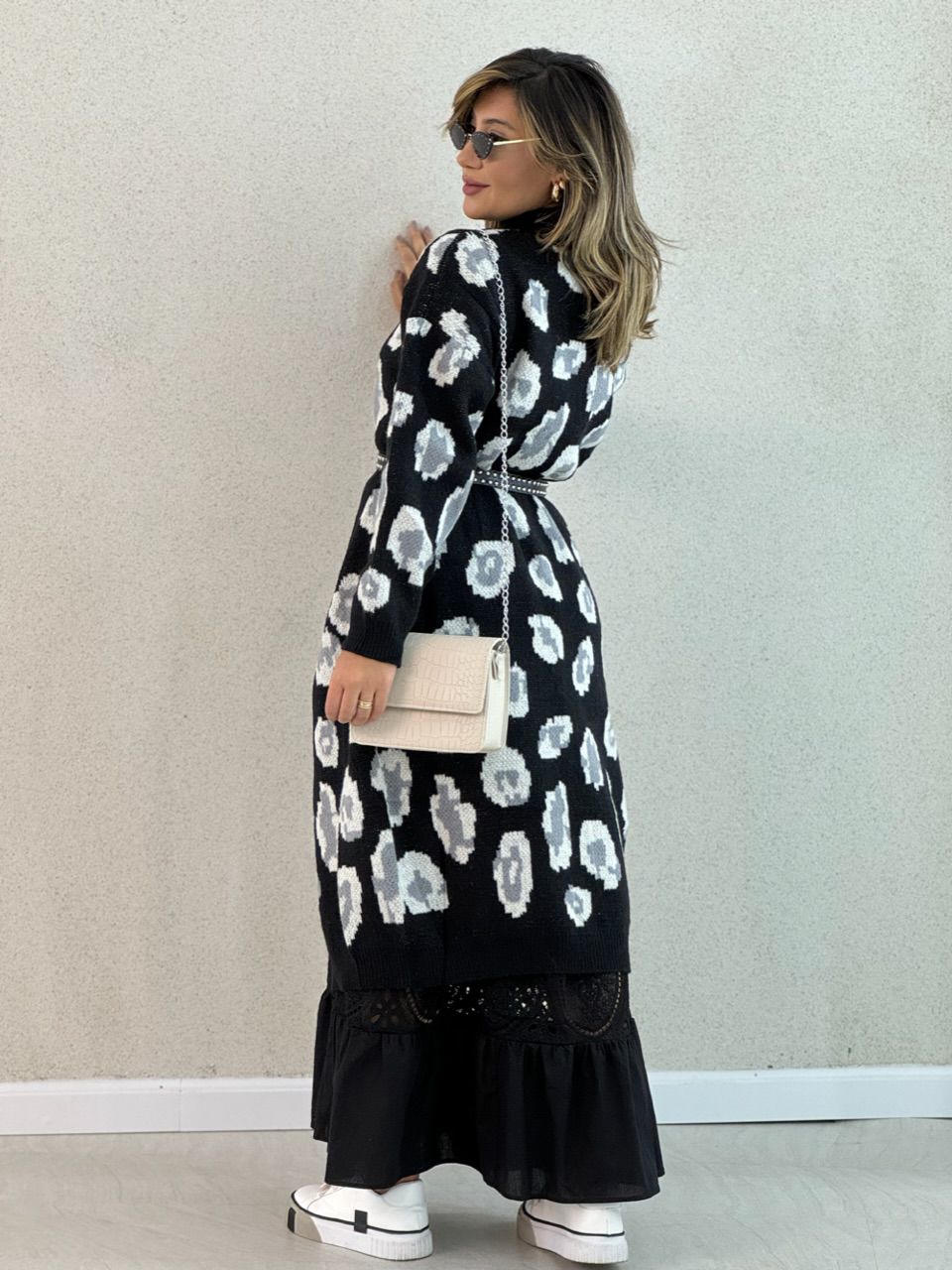 SOBRETUDO ANIMAL PRINT PRETO