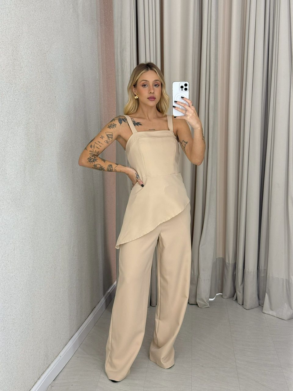 CONJUNTO VITÓRIA BLUSA ASSIMÉTRICA Nude