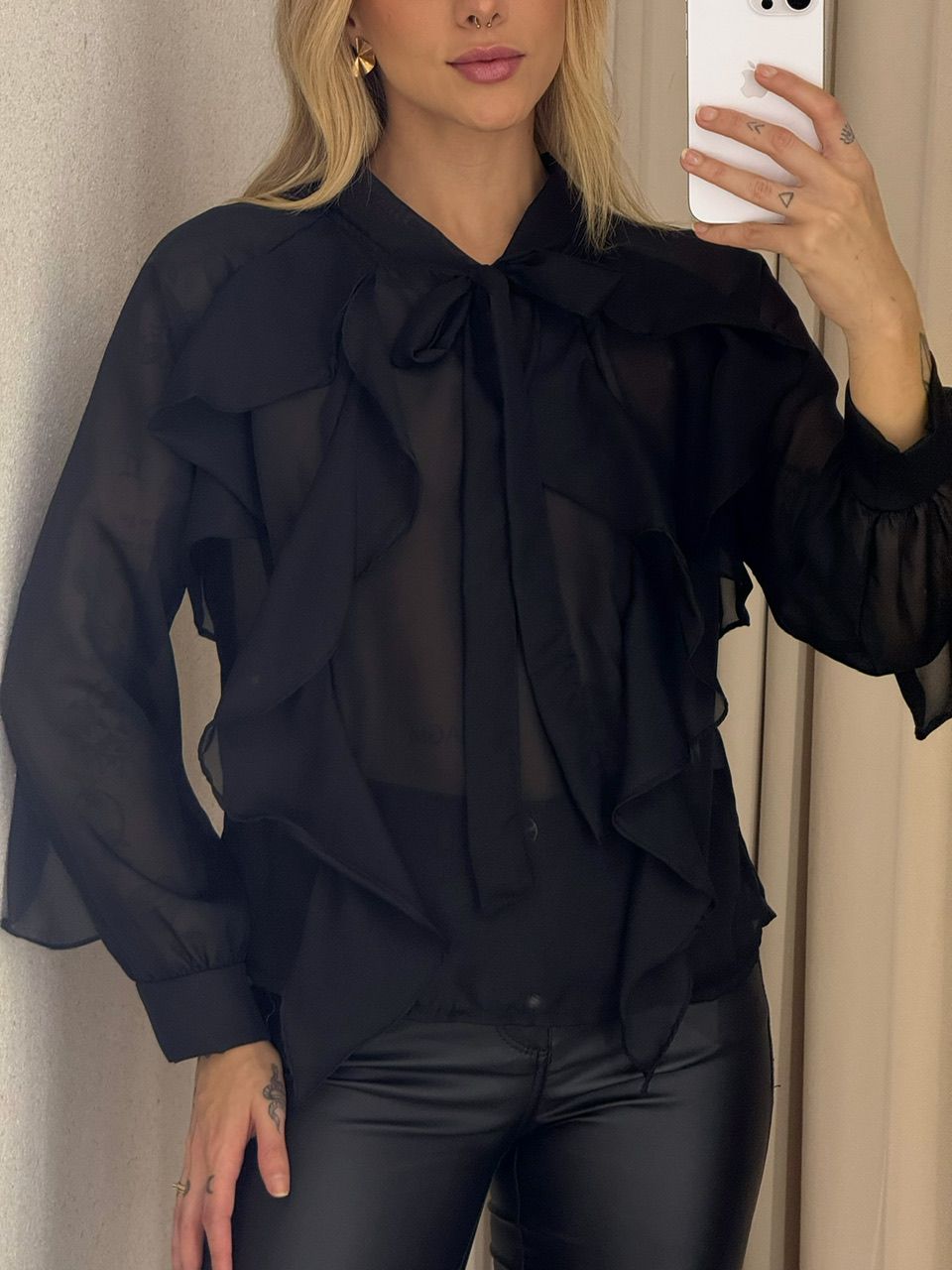 BLUSA ANITA BABADOS PRETA