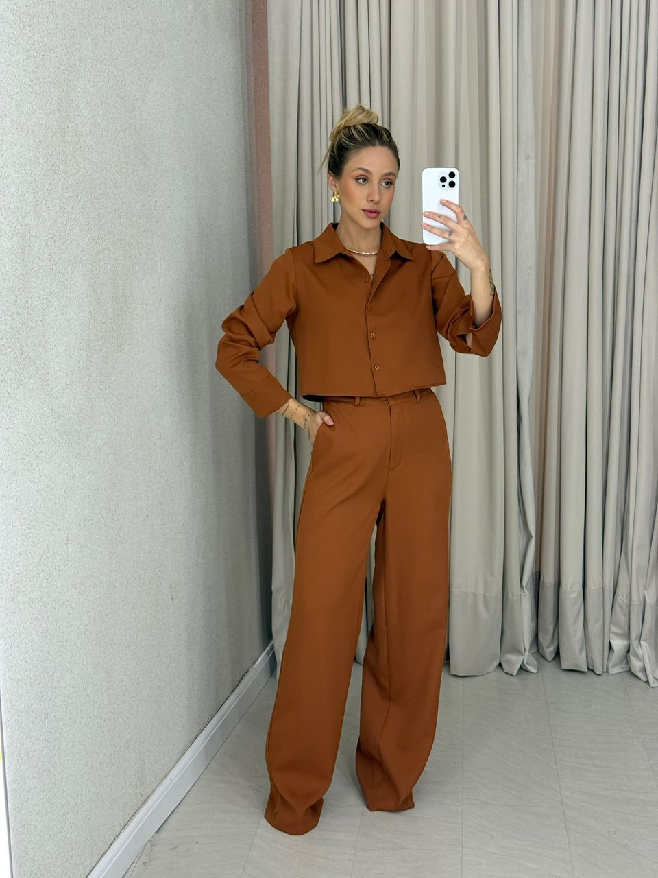 CONJUNTO EUGÊNIA CALÇA CARAMELO