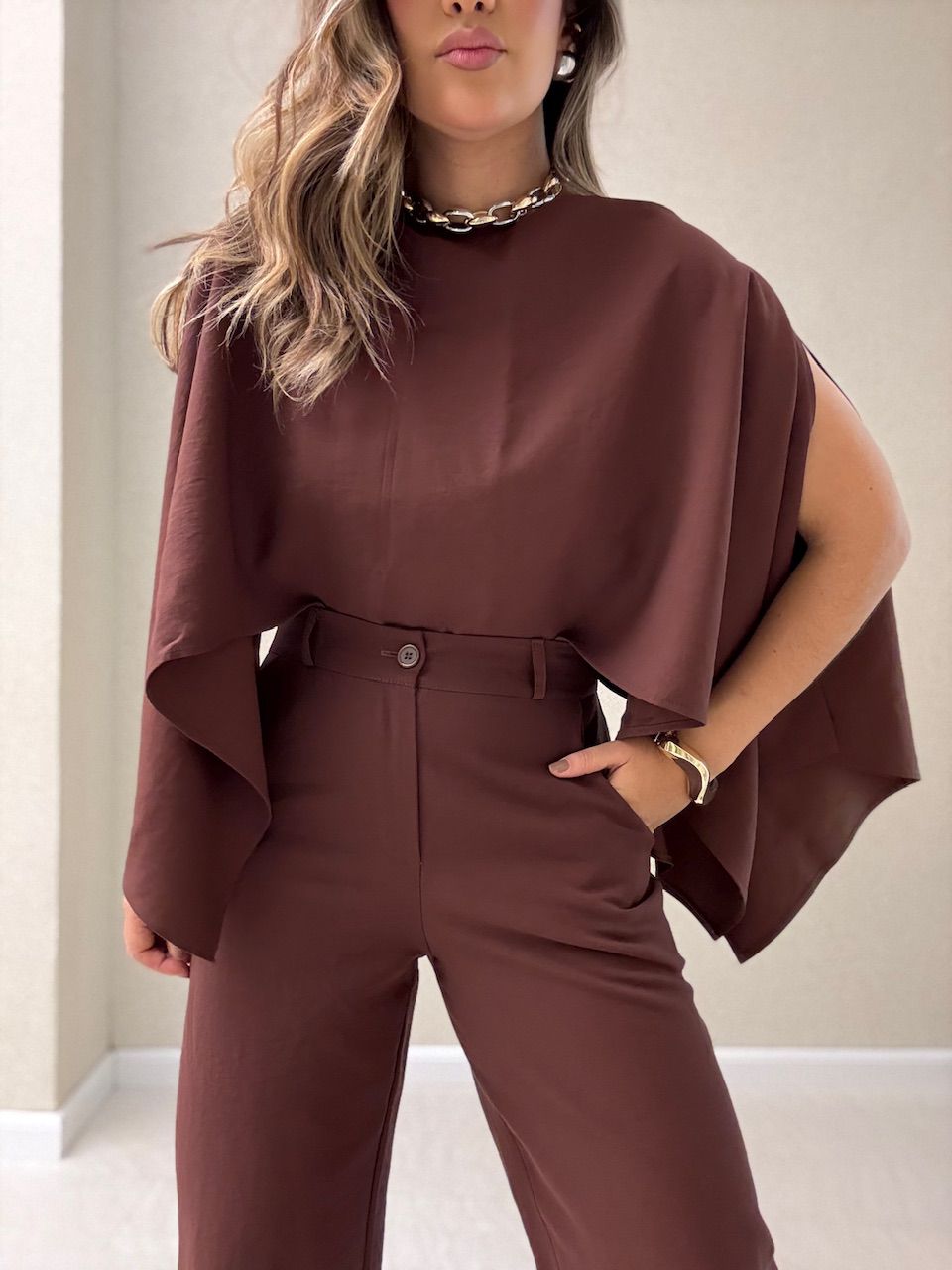 CONJUNTO FLAVIANA CAPA MARROM