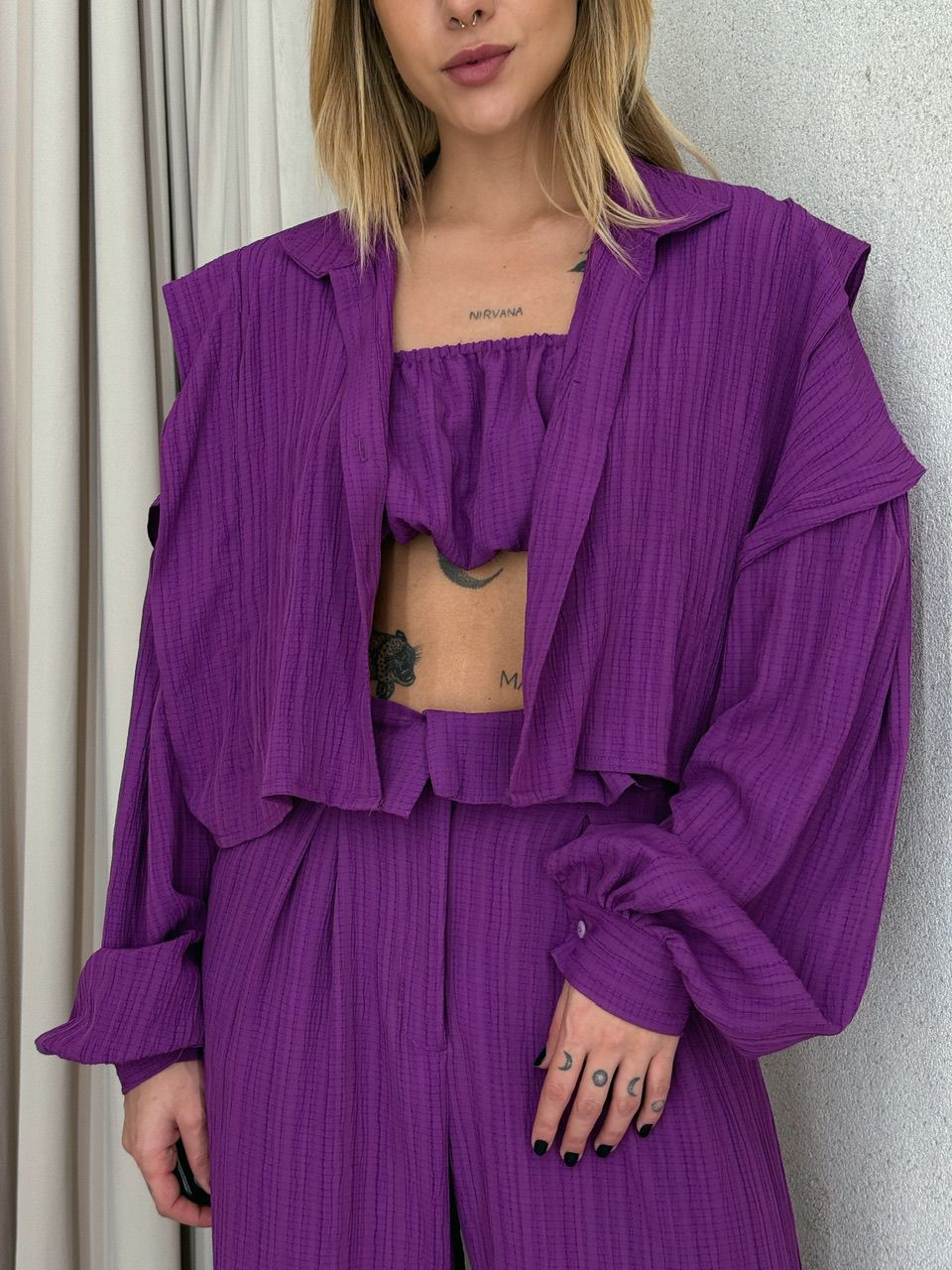 CAMISA CROPPED CF OVER FUCSIA