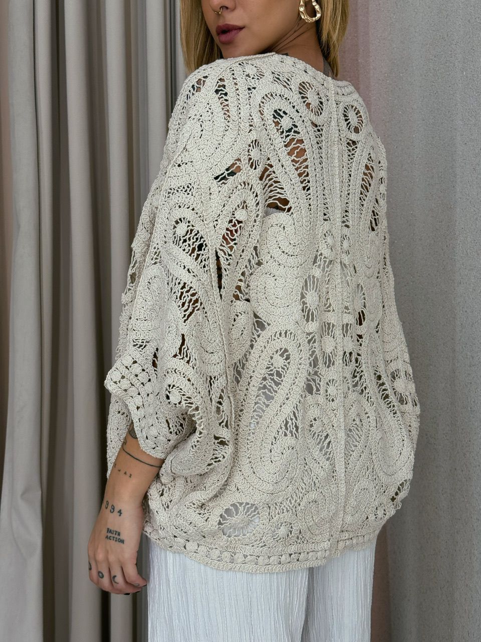 KIMONO NATI CROCHÊ CRU